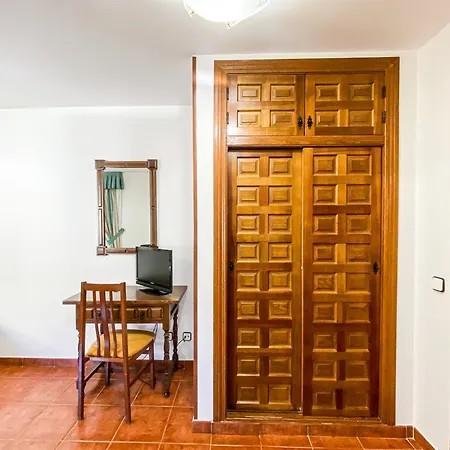 Leones Hotel Berlanga de Duero