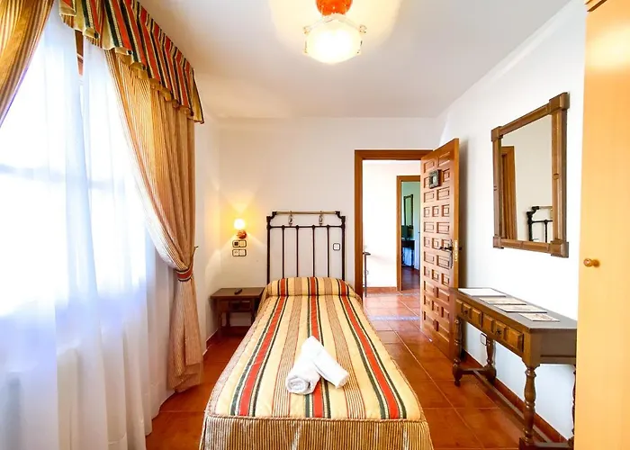 Posada Rural Los Leones Hotel *