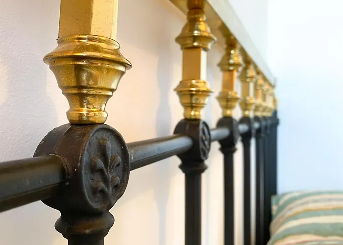 Hotel Rural Leones *